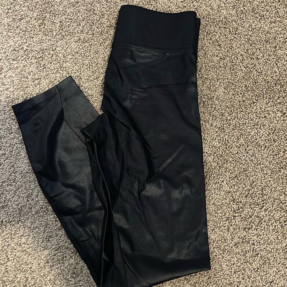 Carbon38 shimmery black leggings - xs